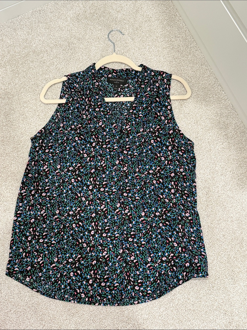 Banana republic Black Floral Sleeveless V-Neck Camisole with Pink & Teal Accents